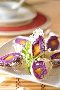 网烧紫薯卷