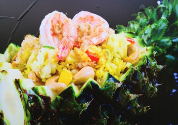 泰式咖喱海鲜菠萝焗饭