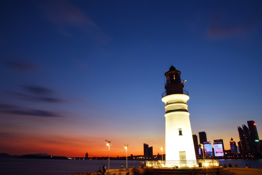 青岛情人坝夜景风光