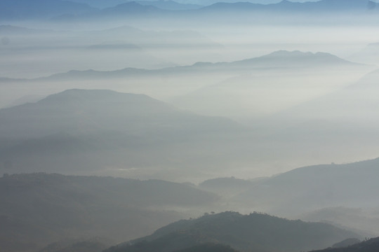 山峦起伏