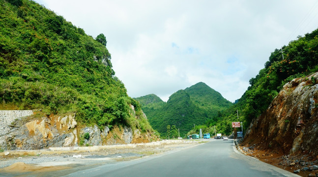 山间公路