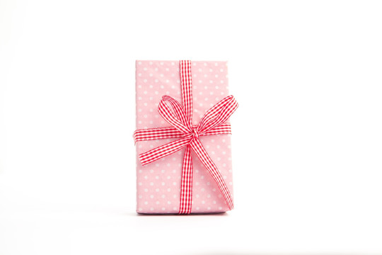 粉色的礼品盒