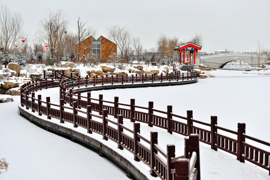 雪后的园林