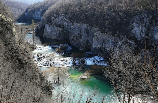 河流