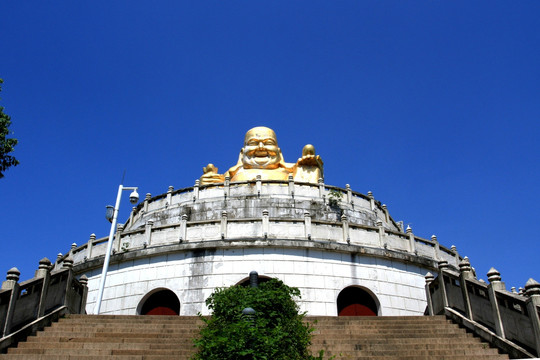 苏州上方山 金光大佛