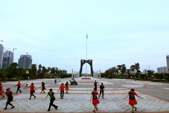 江西省上饶市市民公园广场