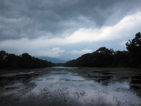 暴风雨