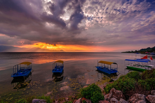 抚仙湖 夕阳