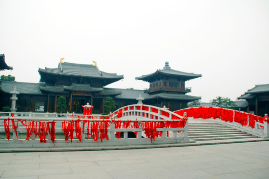 宝山寺