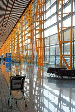 北京机场T3彩色钢架和玻璃幕墙