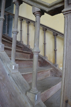 法式木楼梯