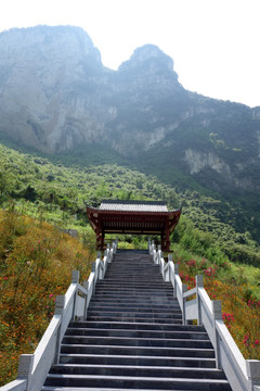 石梯 凉亭 大山