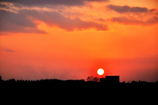 夕阳 彩云