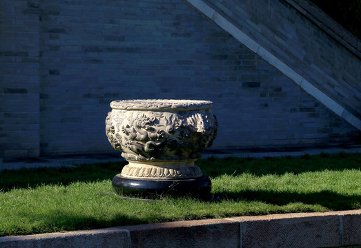 石缸 雕龙石缸 中国建筑元素