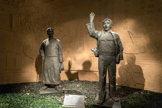 民主革命志士 邹容 章太炎雕像