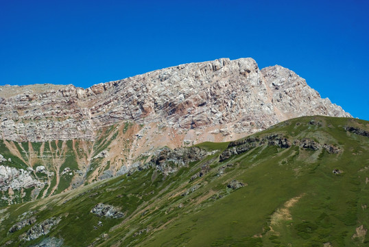 白石峰