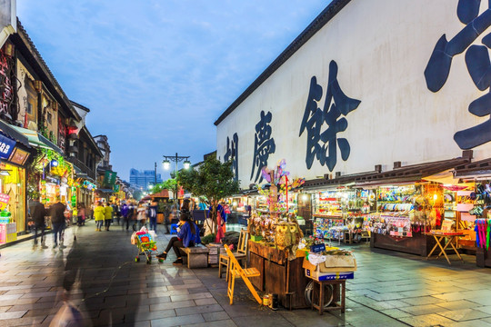 杭州老街夜景