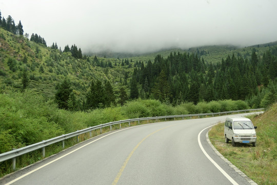 去旅行 在路上 公路