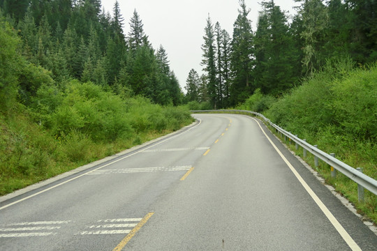 去旅行 在路上 公路