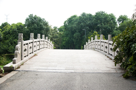 公园石桥