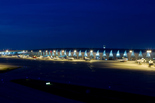 沈阳机场夜景