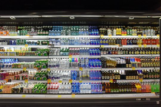 超市冷柜 超市内景 进口食品区