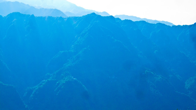 山峦 大山