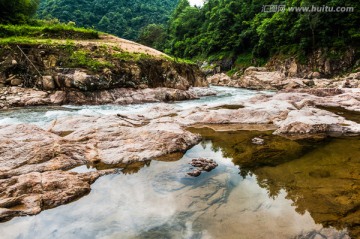 山涧