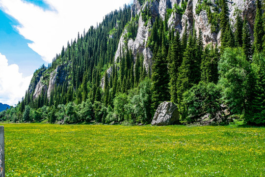 博乐怪石峪风景名胜区