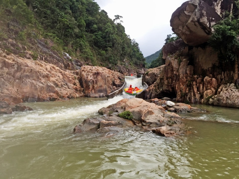 五指山漂流