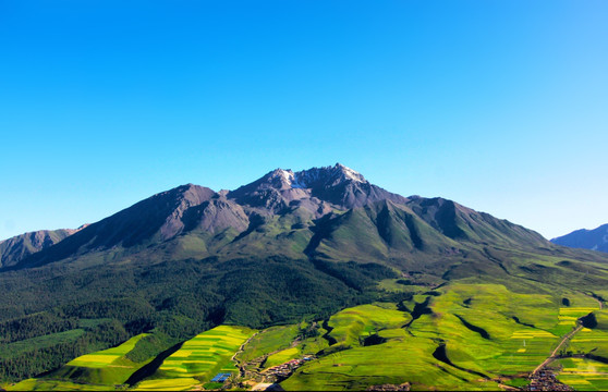 祁连山