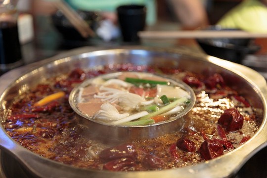 重庆火锅 麻辣火锅 鸳鸯火锅