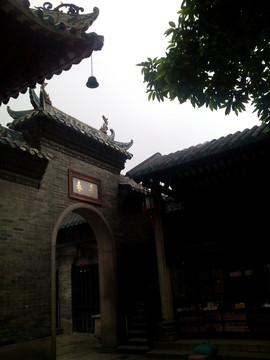 長春門