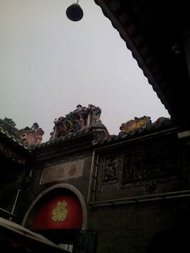 雕梁畫棟