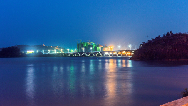 河源迎客大桥夜景