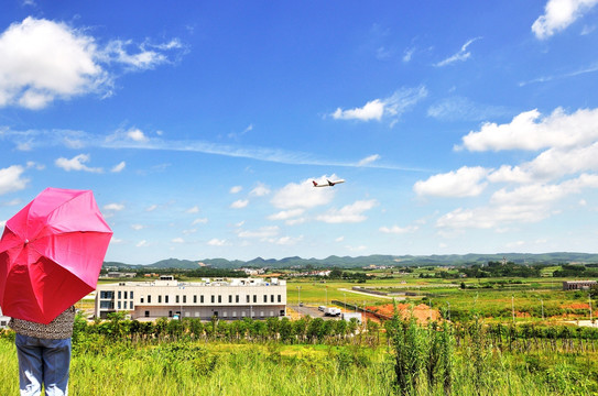 飞机起飞 首都航空