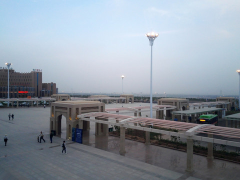 吐鲁番火车站广场