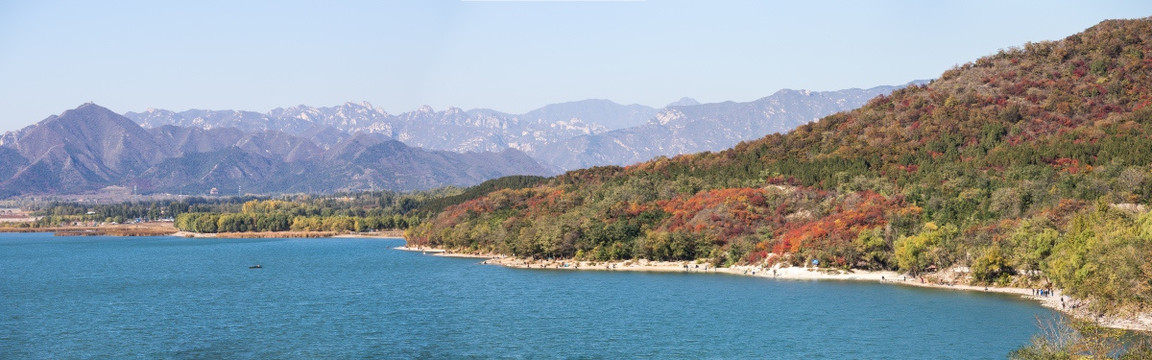 十三陵水库秋景