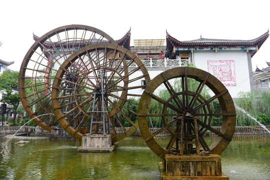 湖北恩施女儿城景区水车园风景