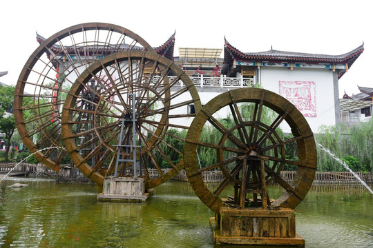 湖北恩施女儿城景区水车园风景