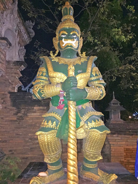 泰国寺庙护法