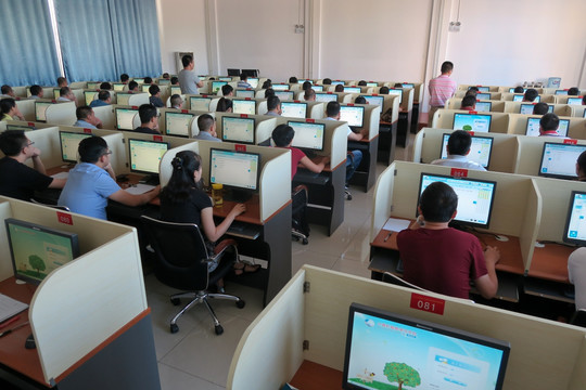 计算机教室 远程培训