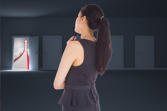 女商人背對(duì)著鏡頭的復(fù)合形象