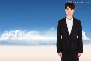 女人嚴(yán)肅的看著鏡頭的復(fù)合形象