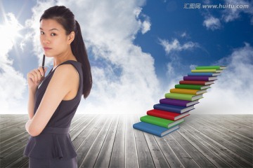 女商人拿著筆思考的復(fù)合形象
