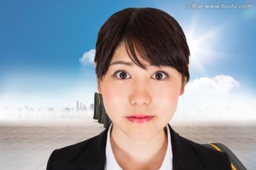 女商人看著鏡頭的復(fù)合形象