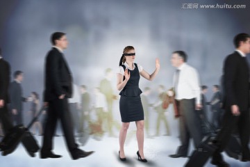 女人蒙著眼睛的復(fù)合形象