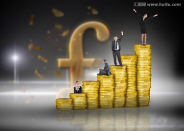 商業(yè)人士站在硬幣堆上的復(fù)合形象