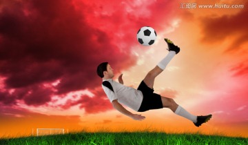 足球運動員踢球的復(fù)合形象