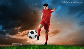 足球運動員踢球的復合形象